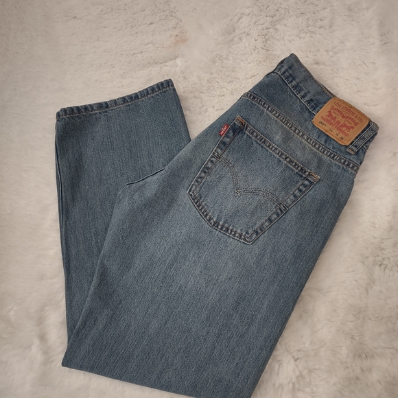 Levi's jeans Size 33x28 - Picture 15 of 16